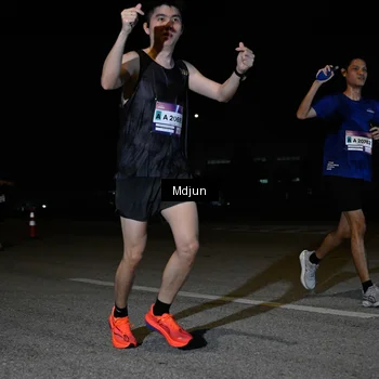 Runner Photo 7436513