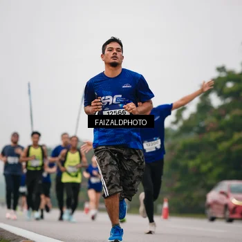 Runner Photo 7436524