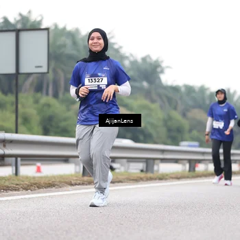 Runner Photo 7436547