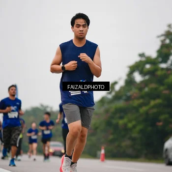 Runner Photo 7436558