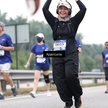Runner Photo 7436560