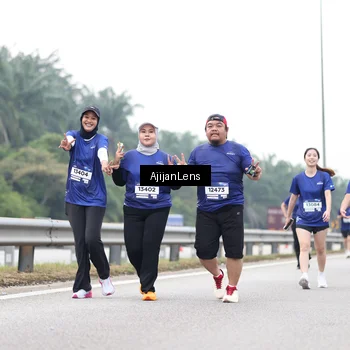 Runner Photo 7436563