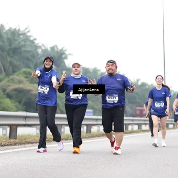 Runner Photo 7436577
