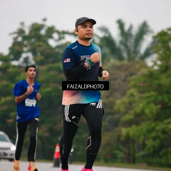 Runner Photo 7436579