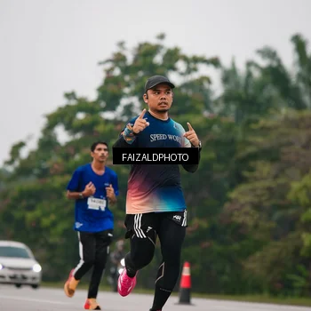 Runner Photo 7436600