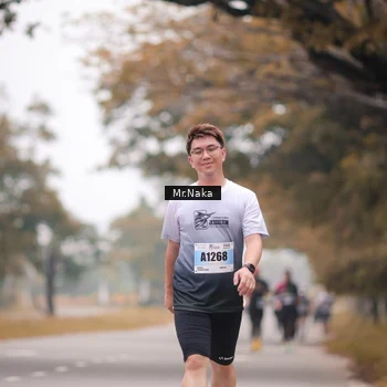 Runner Photo 7436605