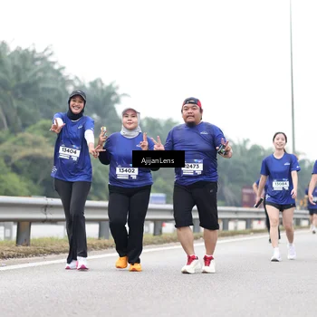 Runner Photo 7436611