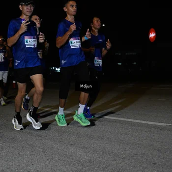 Runner Photo 7436613