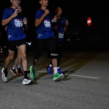 Runner Photo 7436614