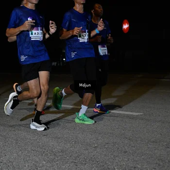 Runner Photo 7436615