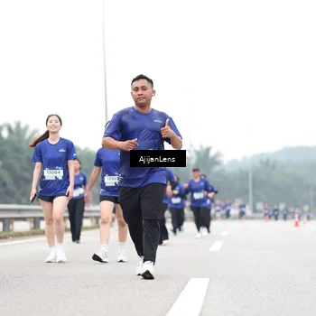 Runner Photo 7436617