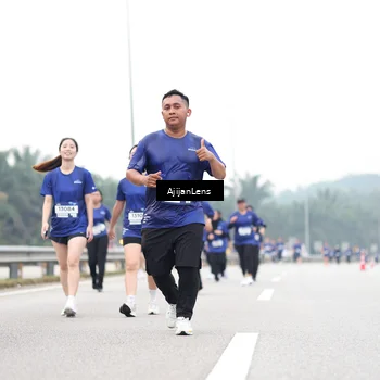 Runner Photo 7436620