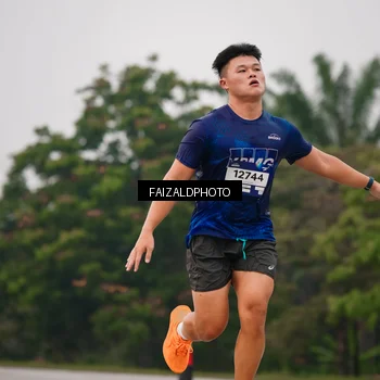 Runner Photo 7436626