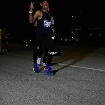 Runner Photo 7436630