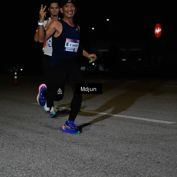 Runner Photo 7436631