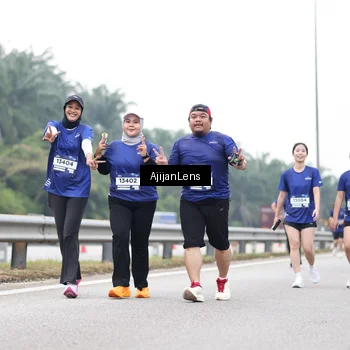 Runner Photo 7436634