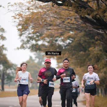 Runner Photo 7436638