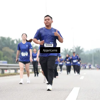 Runner Photo 7436647