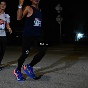Runner Photo 7436663