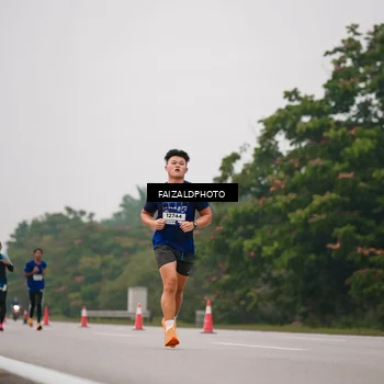Runner Photo 7436668