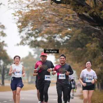 Runner Photo 7436675