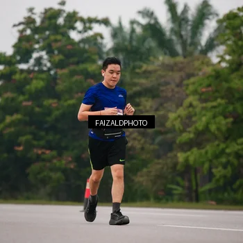 Runner Photo 7436679