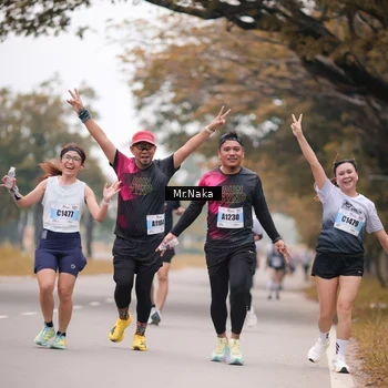 Runner Photo 7436681