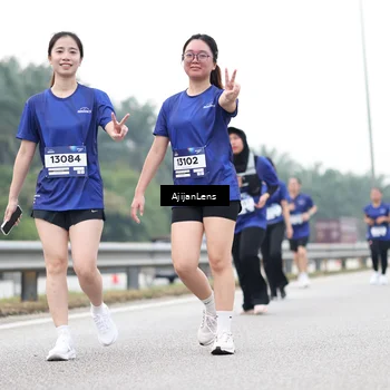 Runner Photo 7436684