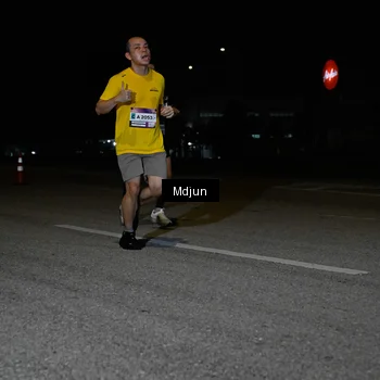 Runner Photo 7436686