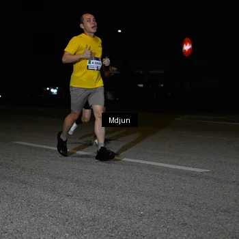 Runner Photo 7436687