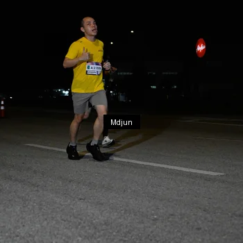 Runner Photo 7436689