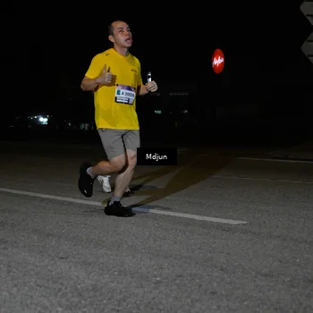 Runner Photo 7436690