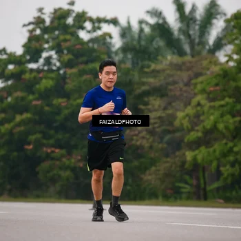 Runner Photo 7436697