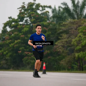 Runner Photo 7436699
