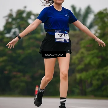 Runner Photo 7436701