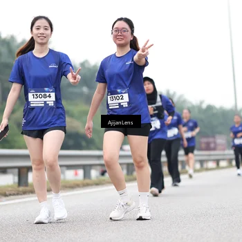 Runner Photo 7436704