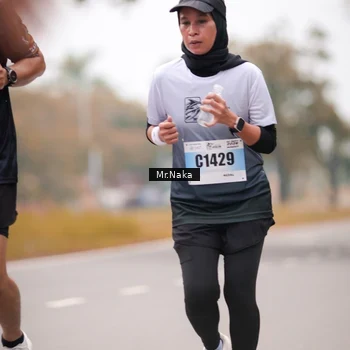 Runner Photo 7436709