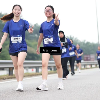 Runner Photo 7436713