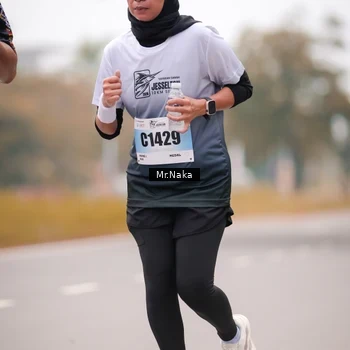 Runner Photo 7436714
