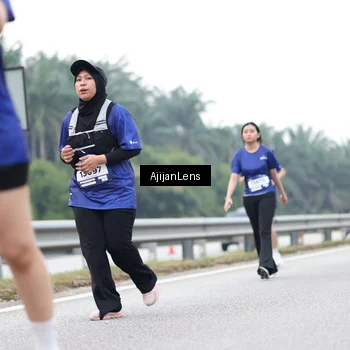 Runner Photo 7436717