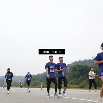 Runner Photo 7436719