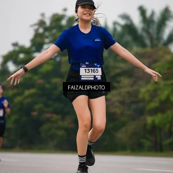 Runner Photo 7436723