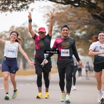 Runner Photo 7436728