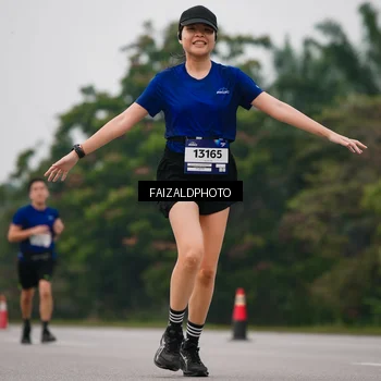 Runner Photo 7436733