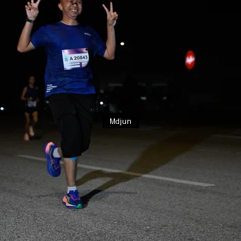 Runner Photo 7436740