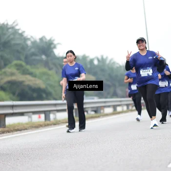 Runner Photo 7436746