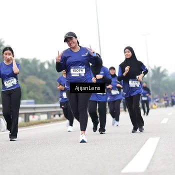Runner Photo 7436758