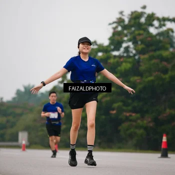 Runner Photo 7436766