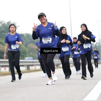 Runner Photo 7436769