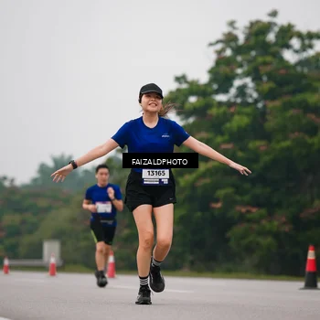 Runner Photo 7436771